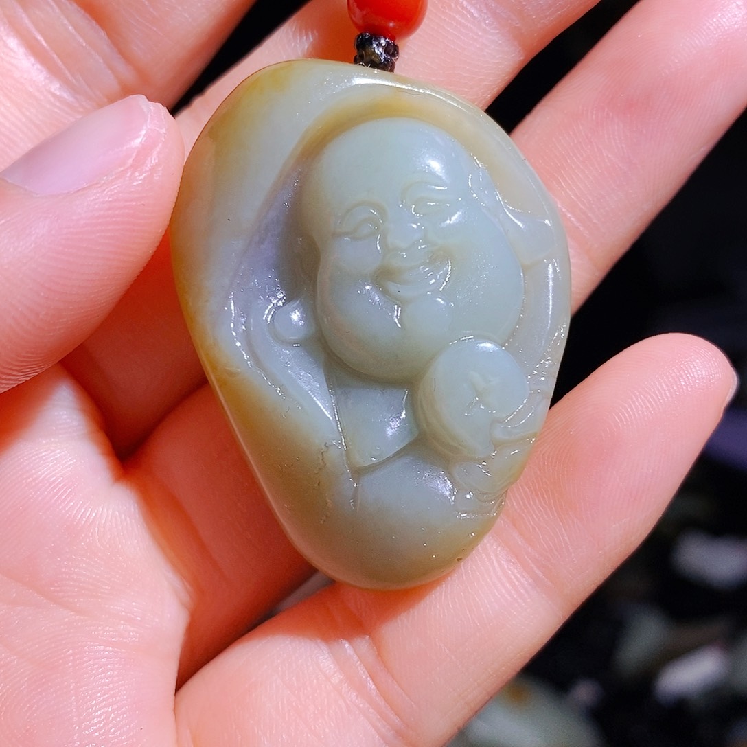 和田玉颈饰未镶嵌