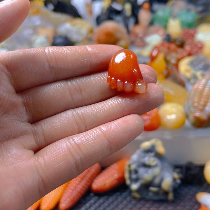 石英质玉挂件未镶嵌