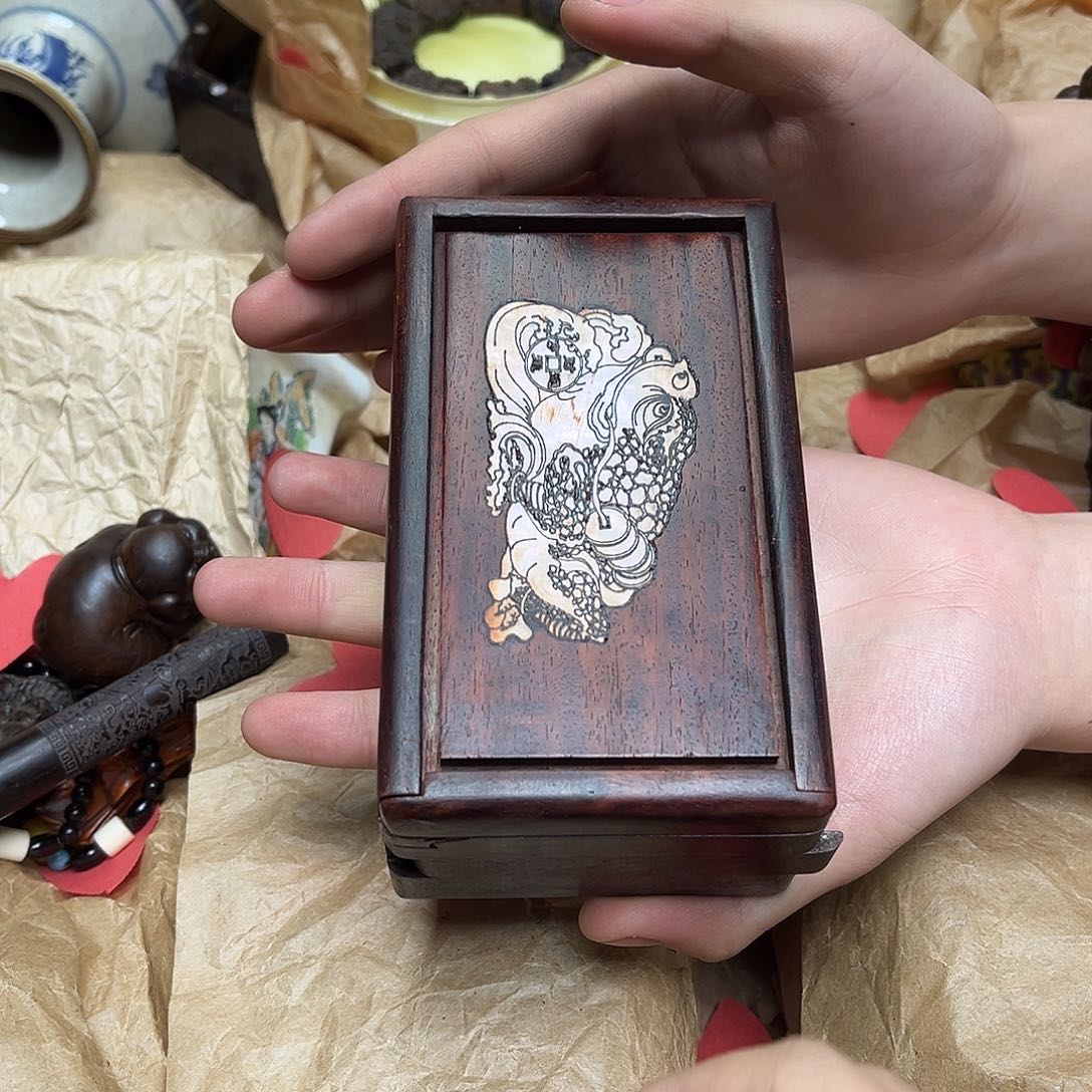 大叶紫檀（黑酸枝木类）