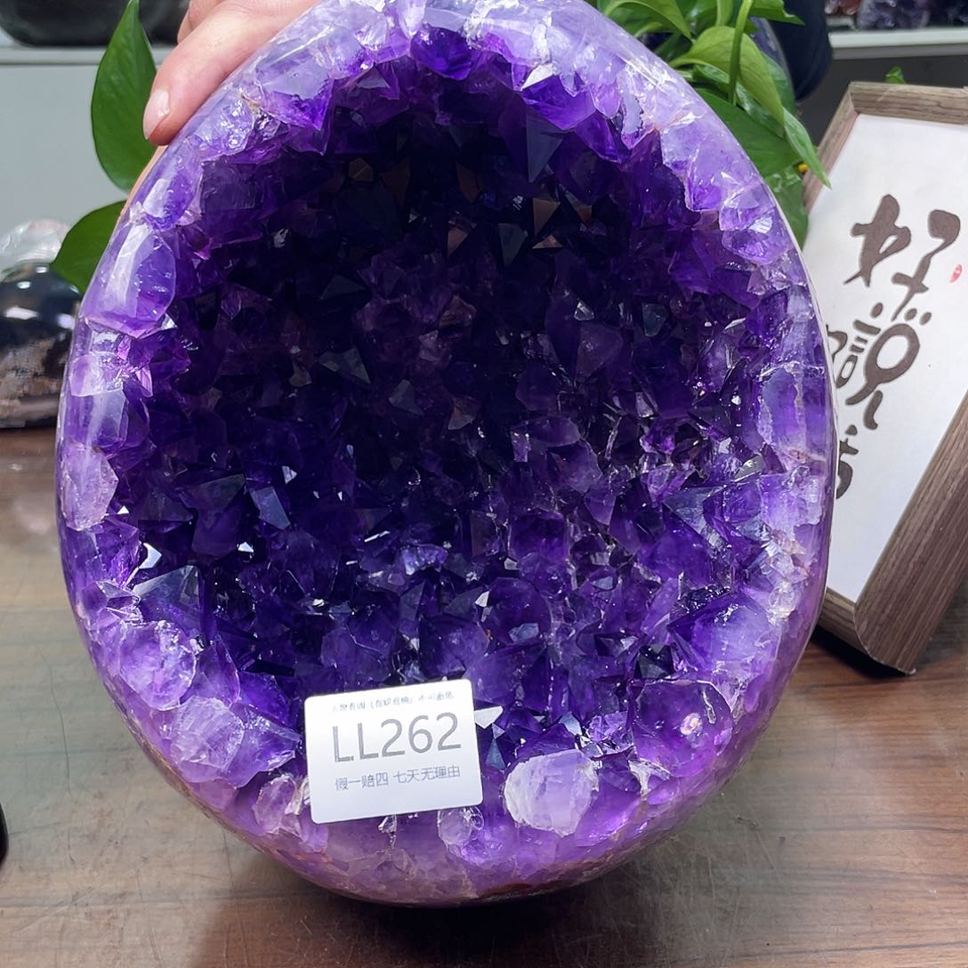 未镶嵌水晶大型摆件（非配饰）