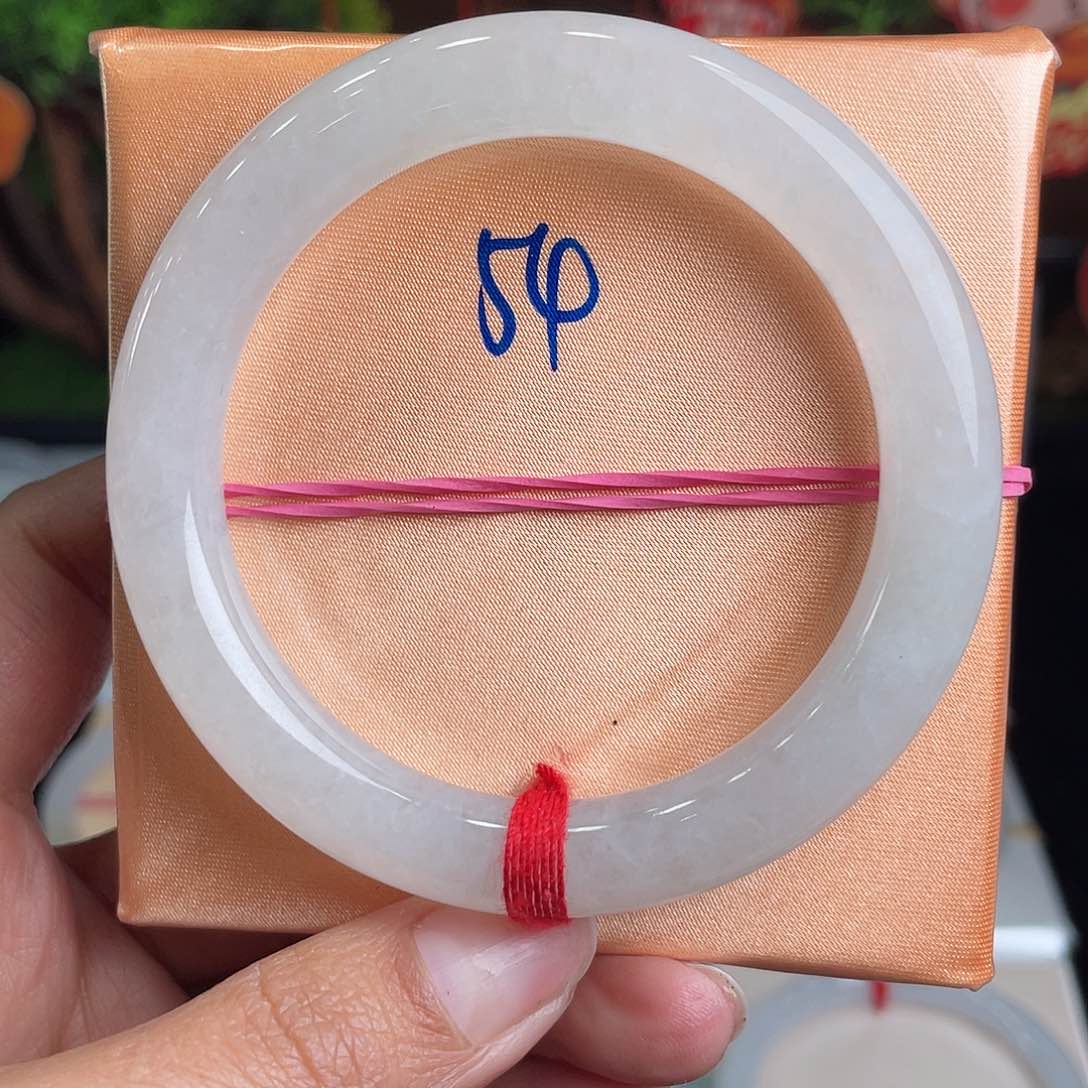 翡翠手镯未镶嵌缅甸翡翠手镯25