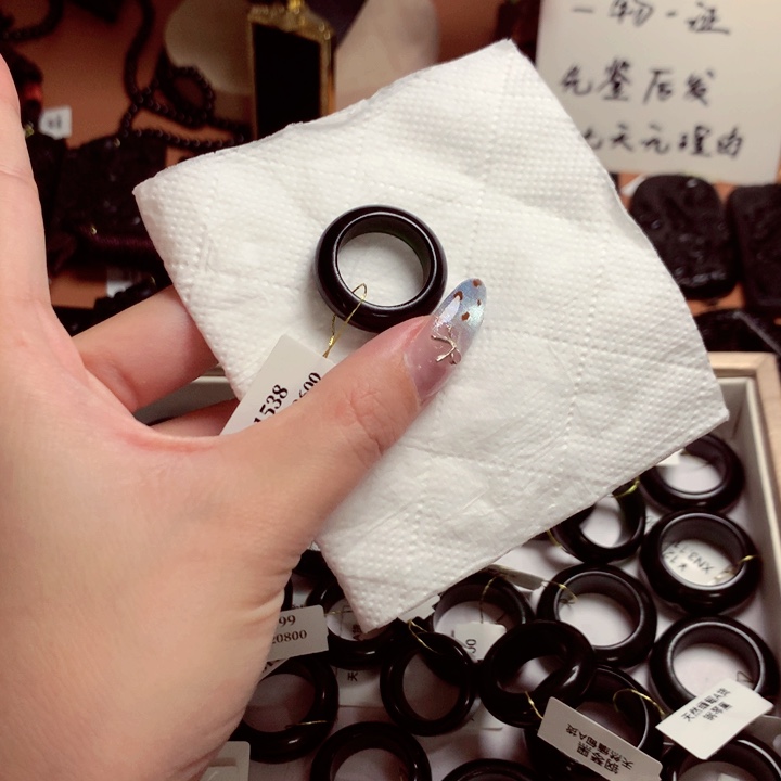 ?**。天然缅甸a货钢琴黑挂件