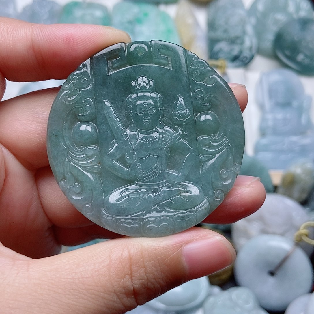 翡翠未镶嵌颈饰翡翠