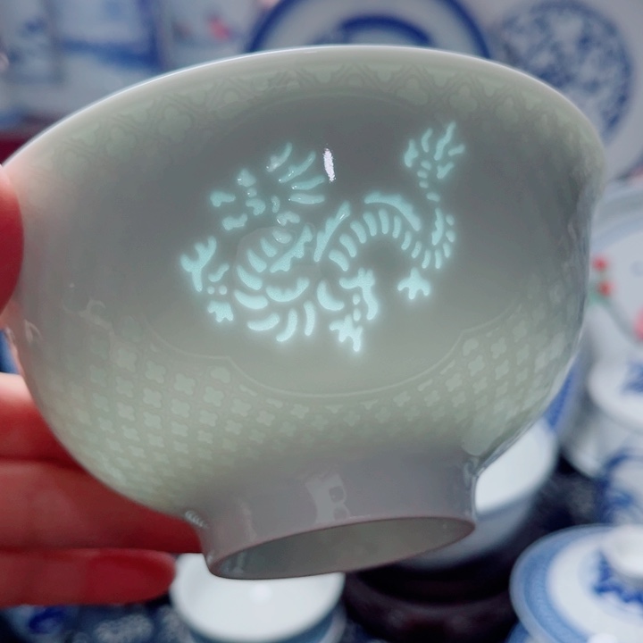 青花玲珑5寸饭碗生肖。龙