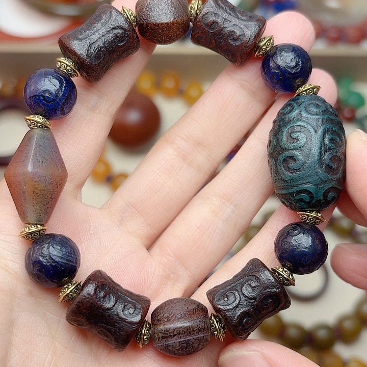 玛瑙/玉髓颈饰未镶嵌