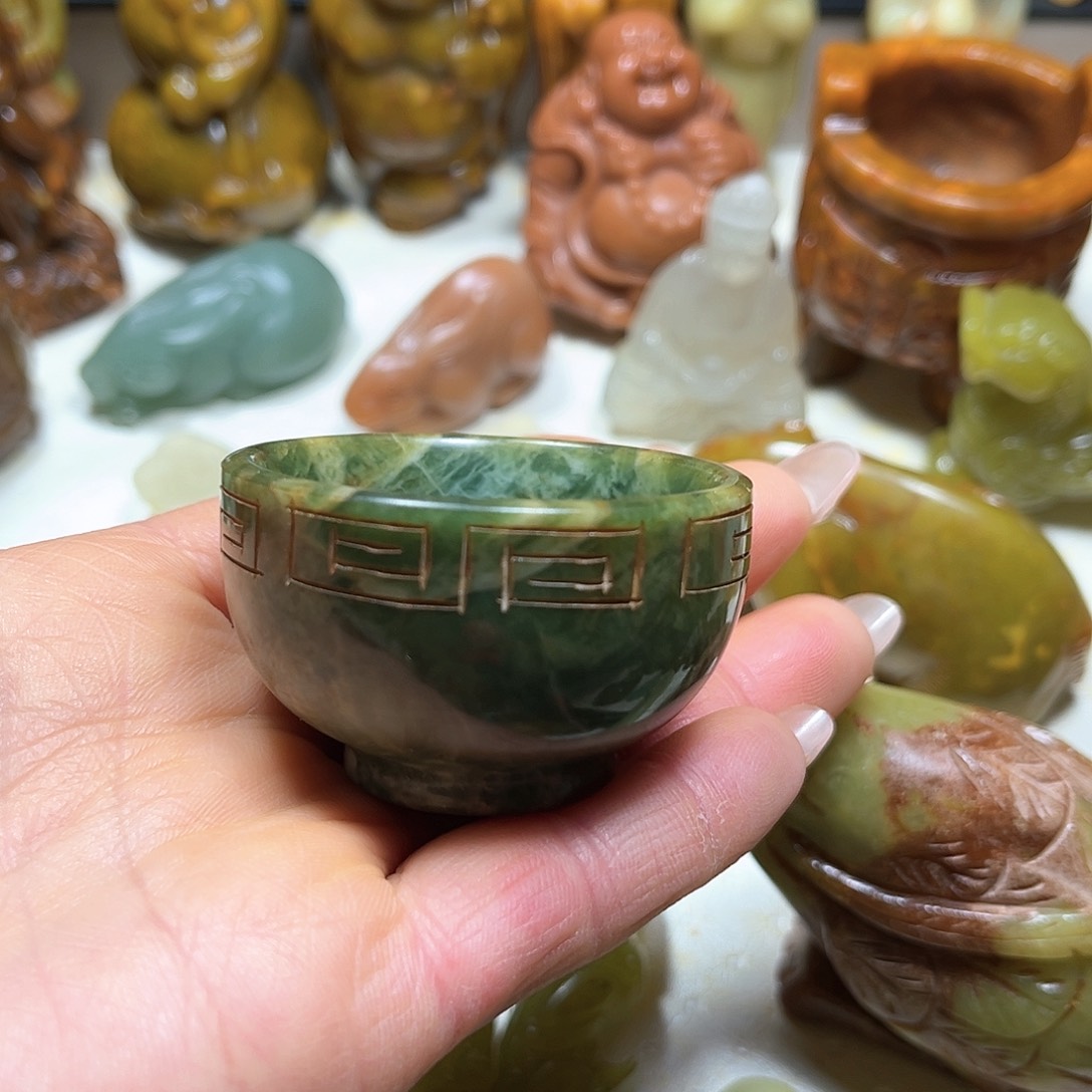 白玉菩提吊坠白玉菩提吊坠