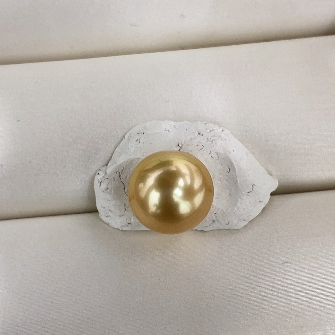 未镶嵌海水珍珠南洋金珠裸珠孔后无瑕10.9mm