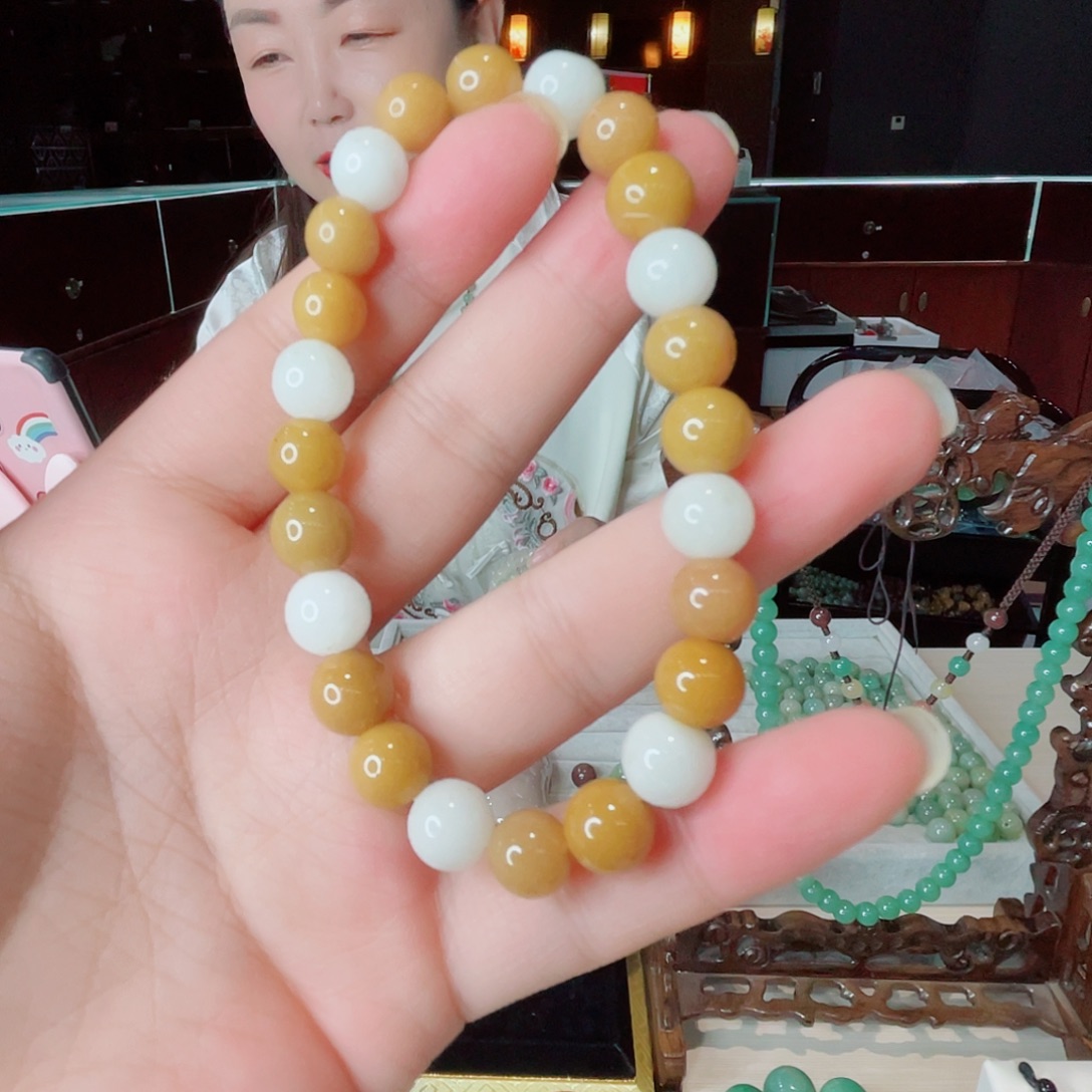 密玉（石英质玉）未镶嵌颈饰