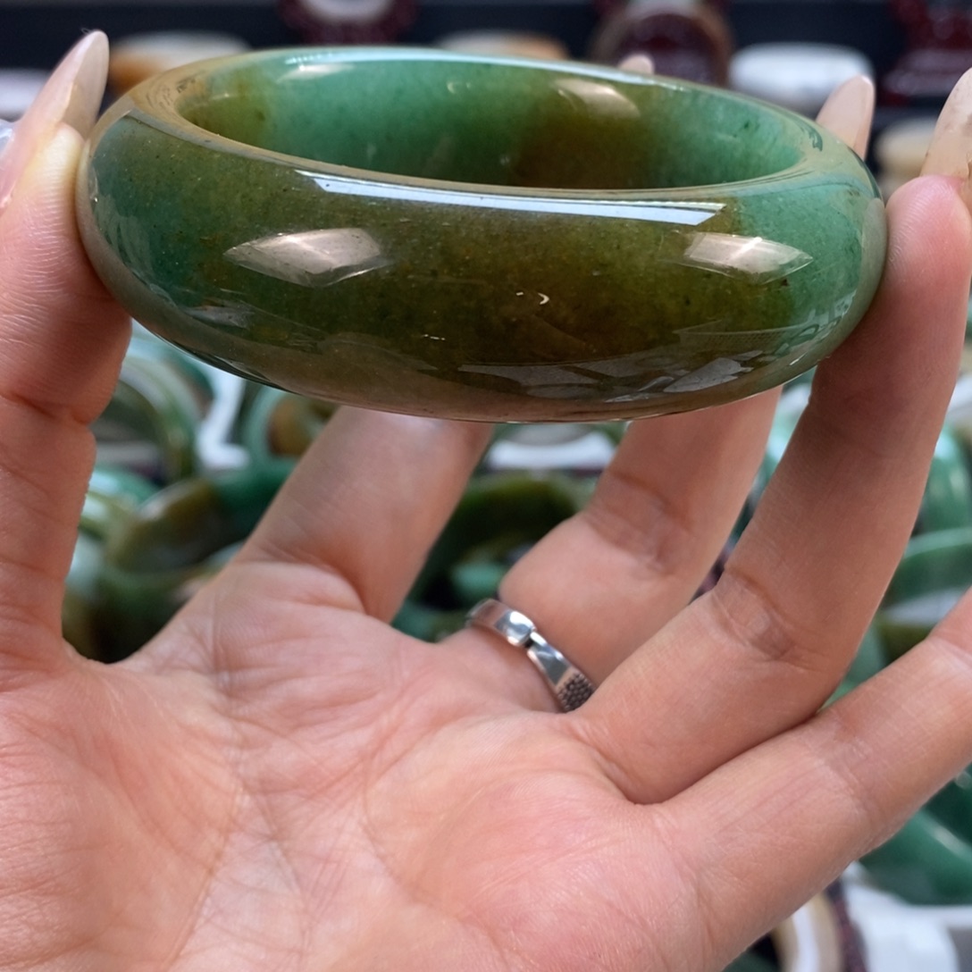 公***七石英岩玉足铂镶嵌手镯