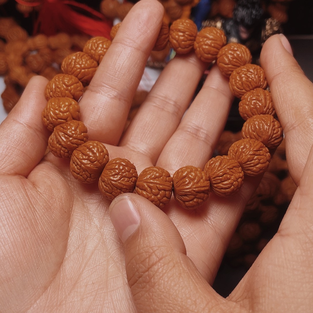 桃核吊坠龙纹桃枭