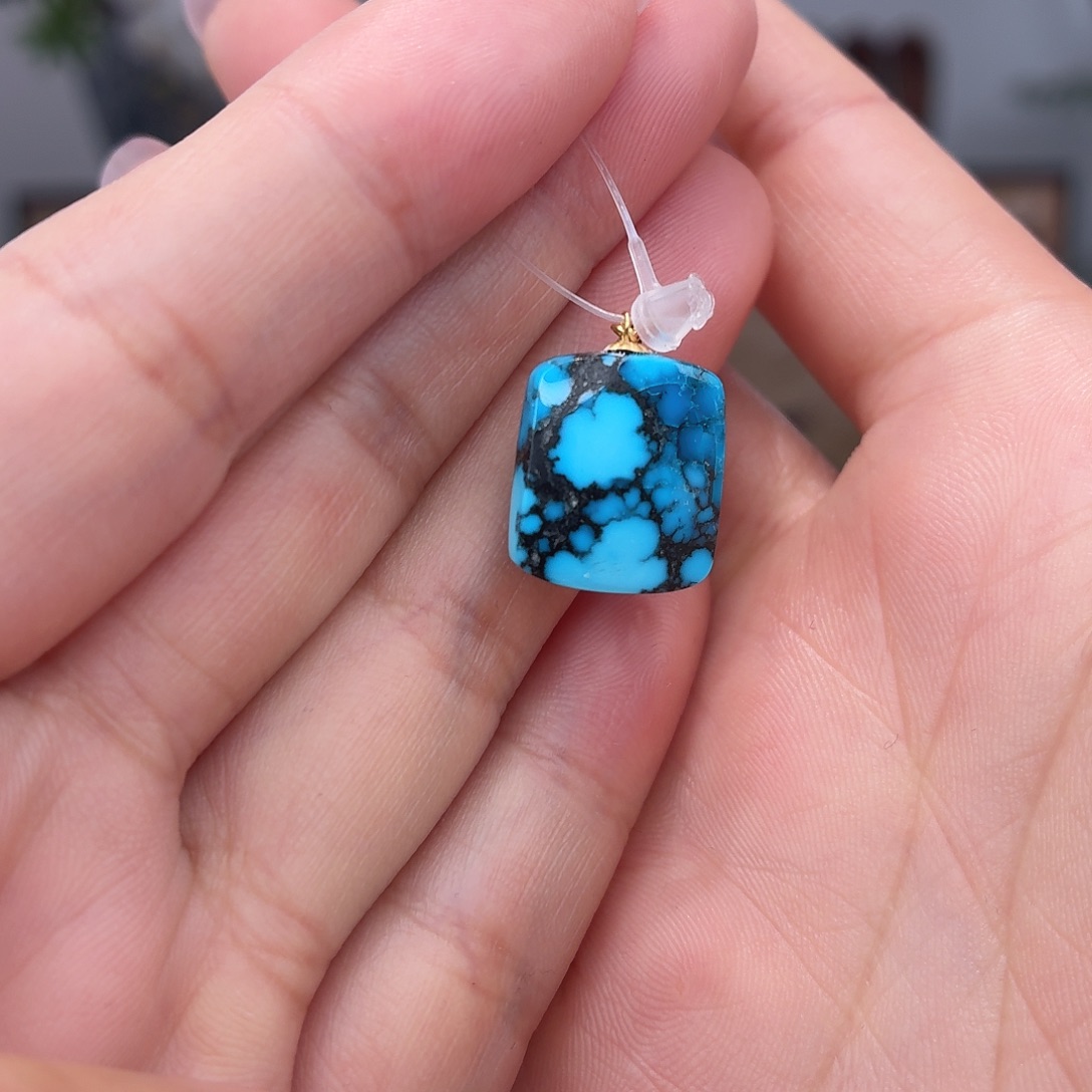 绿松石18K金镶嵌颈饰