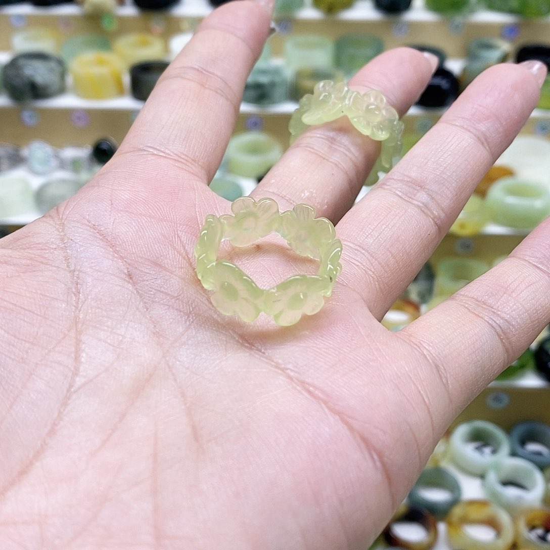 岫玉戒指未镶嵌岳****辉