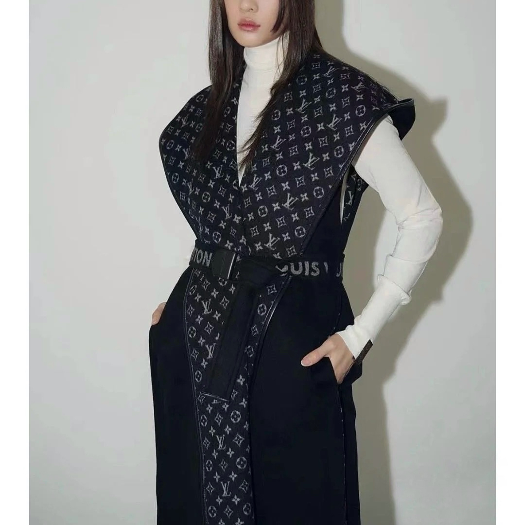 全新未使用 路易威登 安洁利严选/YK0120036 衬衫/罩衫