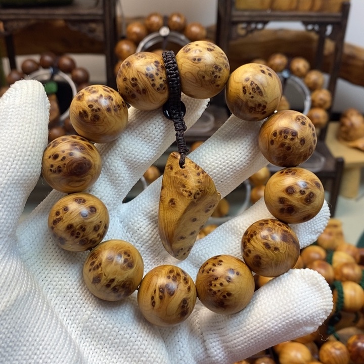 柏木z*太行崖柏2.0芝麻点瘤疤