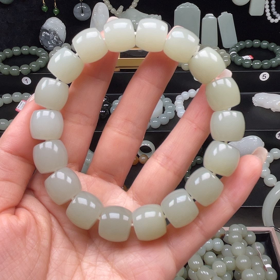 和田玉手串未镶嵌