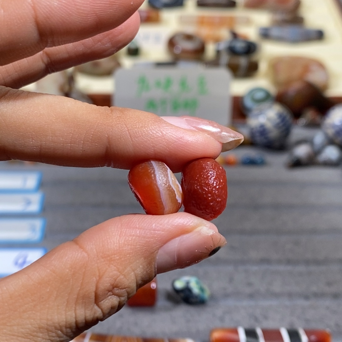我***暖玛瑙/玉髓合金颈饰