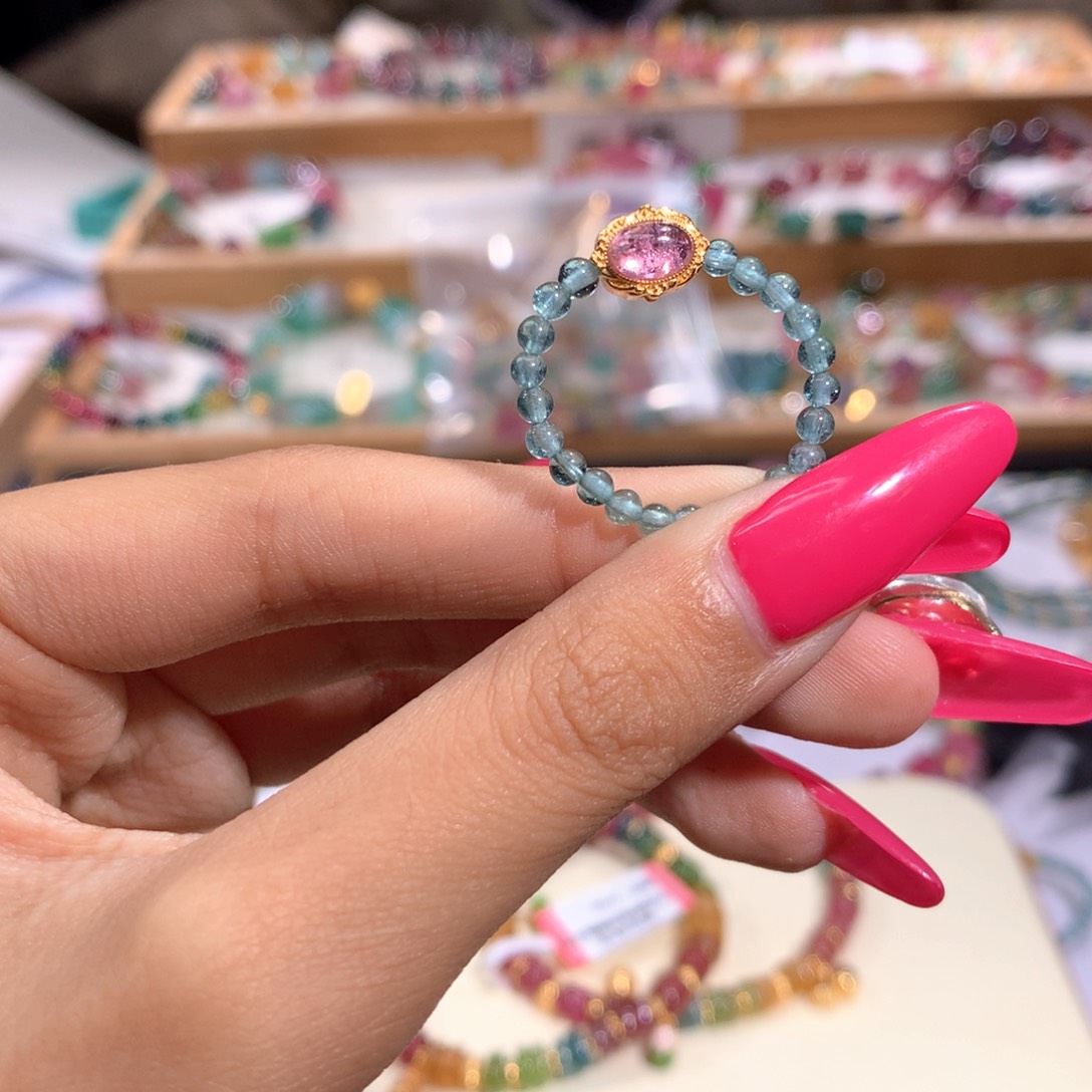 未镶嵌多样性发货其一碧玺