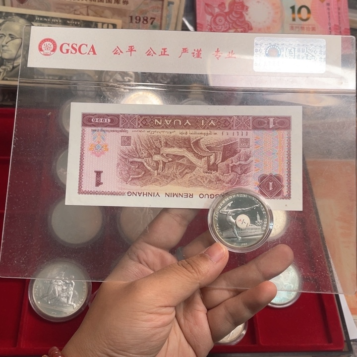 房*旧/带PVC壳子发货/一物一拍