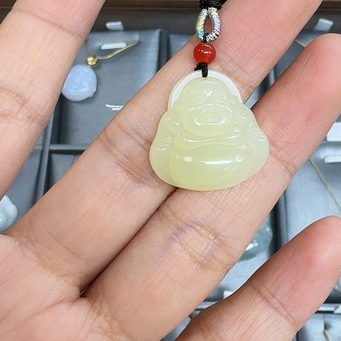 和田玉颈饰未镶嵌悱**妸