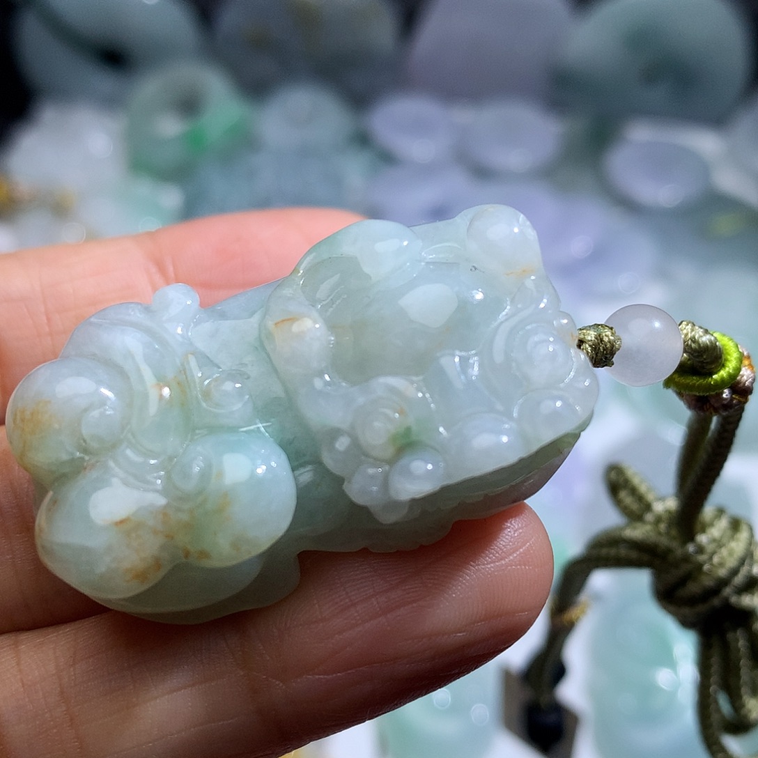 翡翠未镶嵌颈饰695