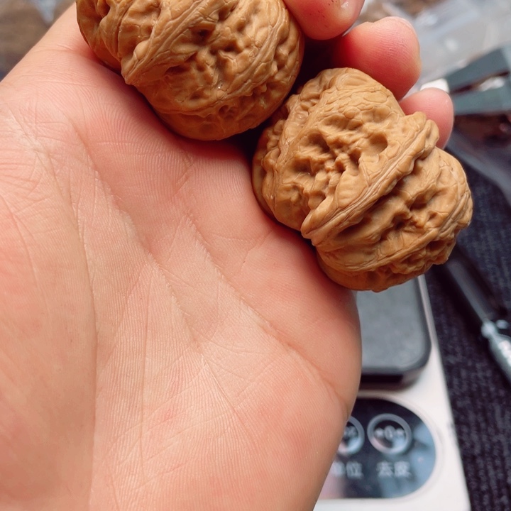 问***寒吊坠文玩核桃元宝