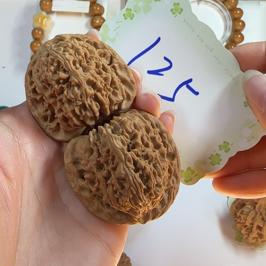 吊坠文玩核桃125号南疆石4.4