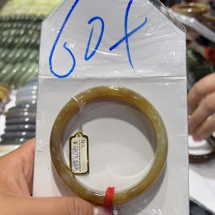 和田玉手镯未镶嵌越****6