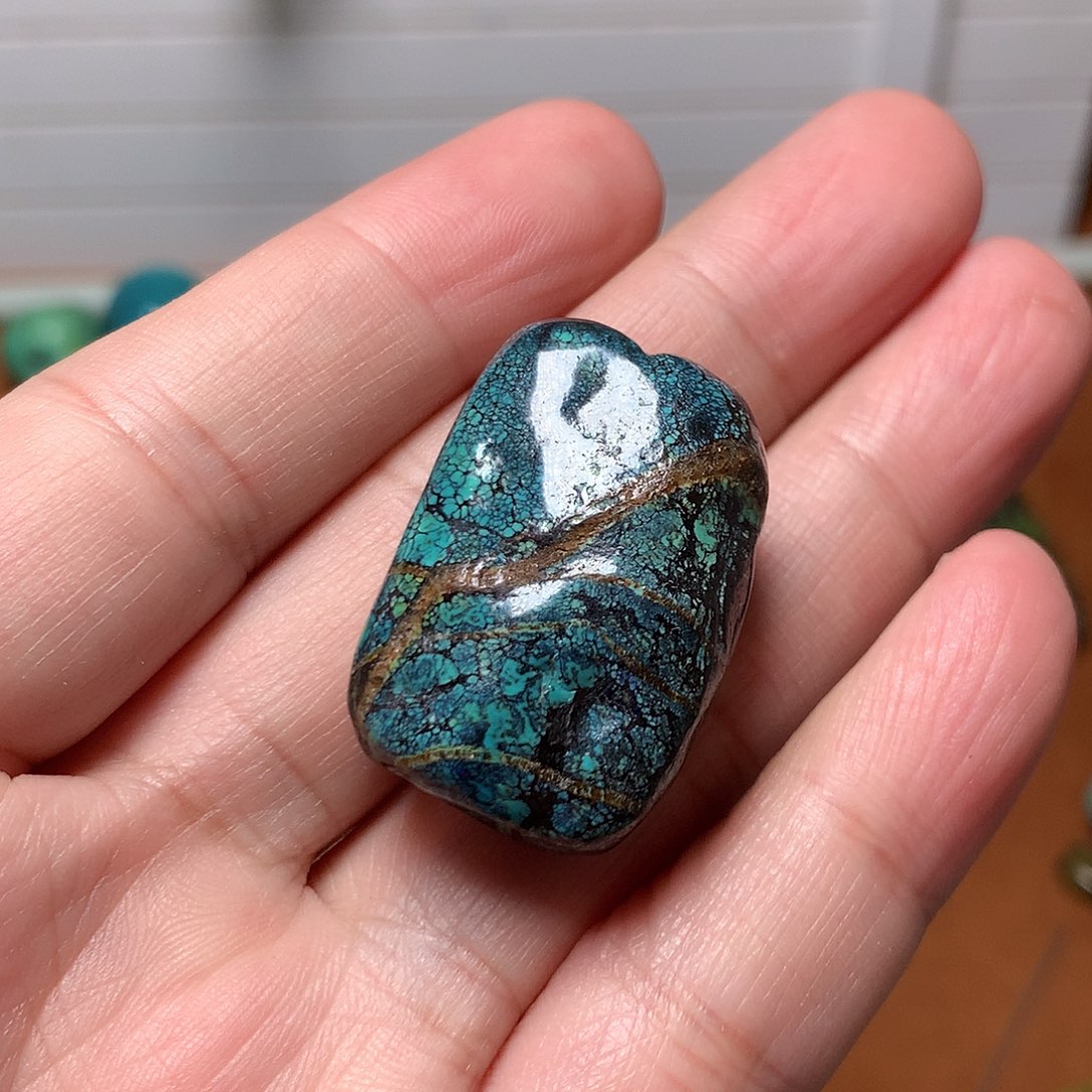 北***邪绿松石未镶嵌珠宝奇石