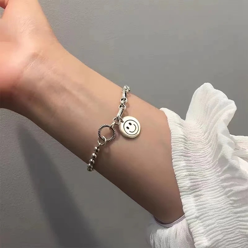 925银手链 【艾比银】ins素款笑脸牌不对称手链