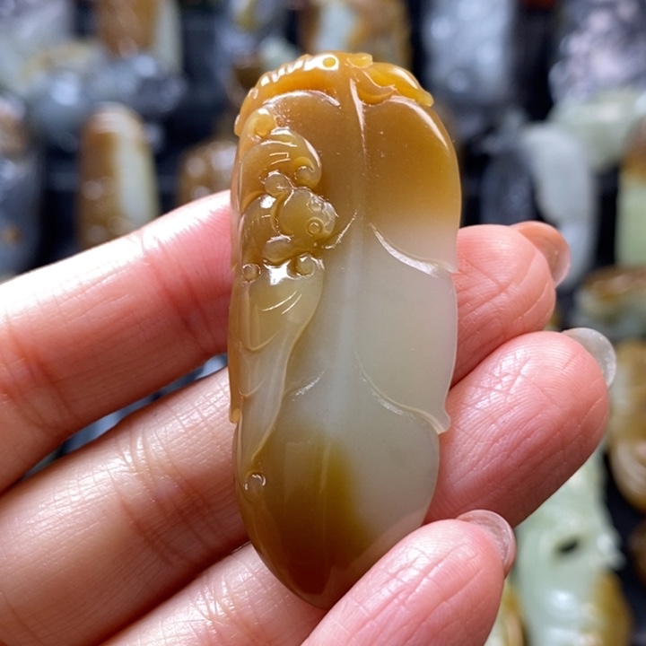 和田玉未镶嵌挂件