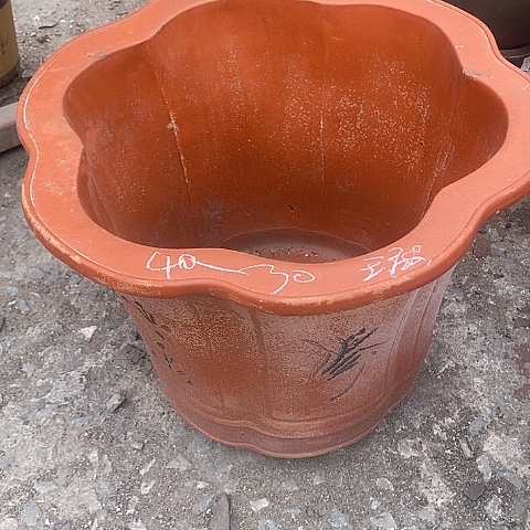 紫砂中国宜兴紫砂花盆，