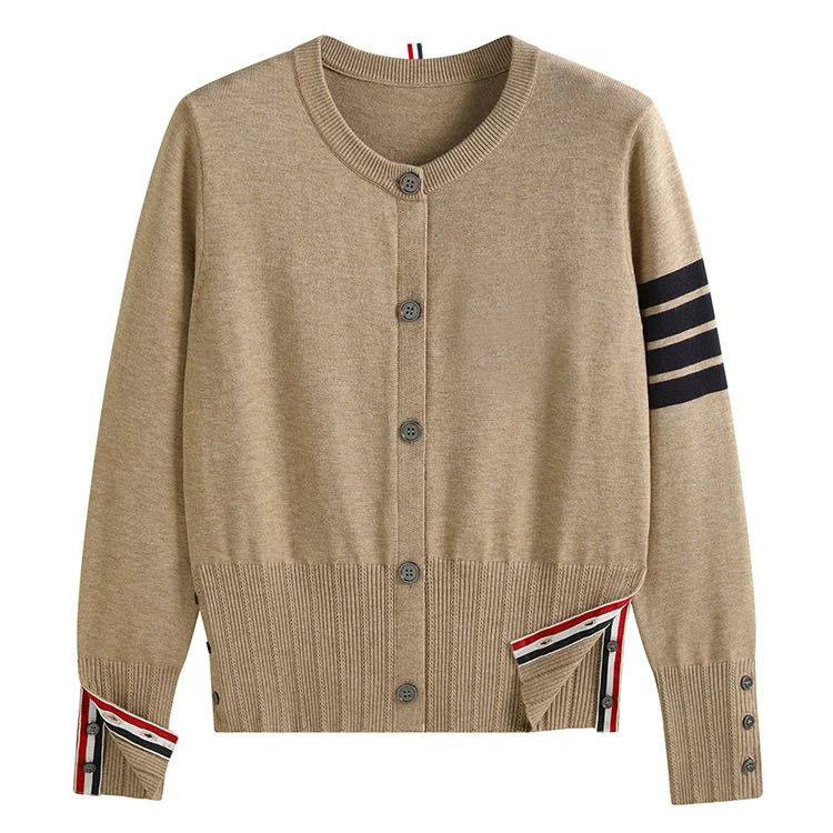 2025春秋新款简约四道杠圆领织带软糯针织开衫女短款宽松上衣外套