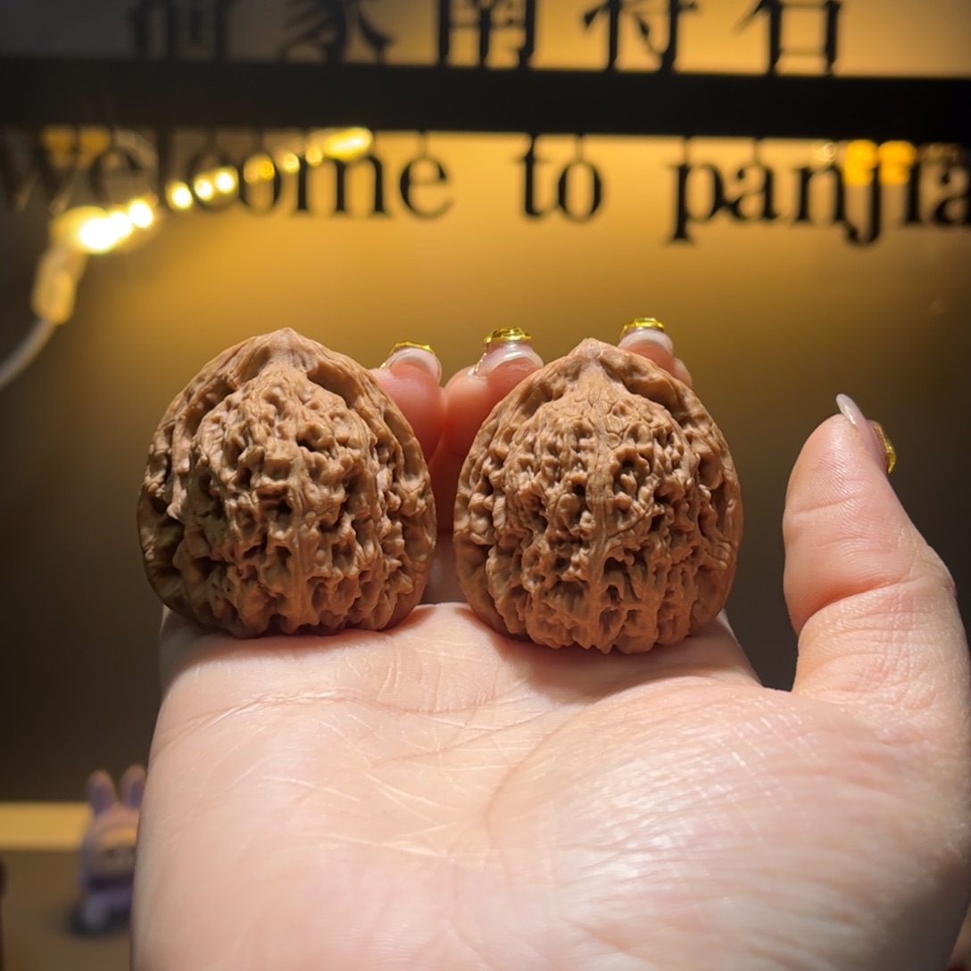 在***手吊坠文玩核桃南将