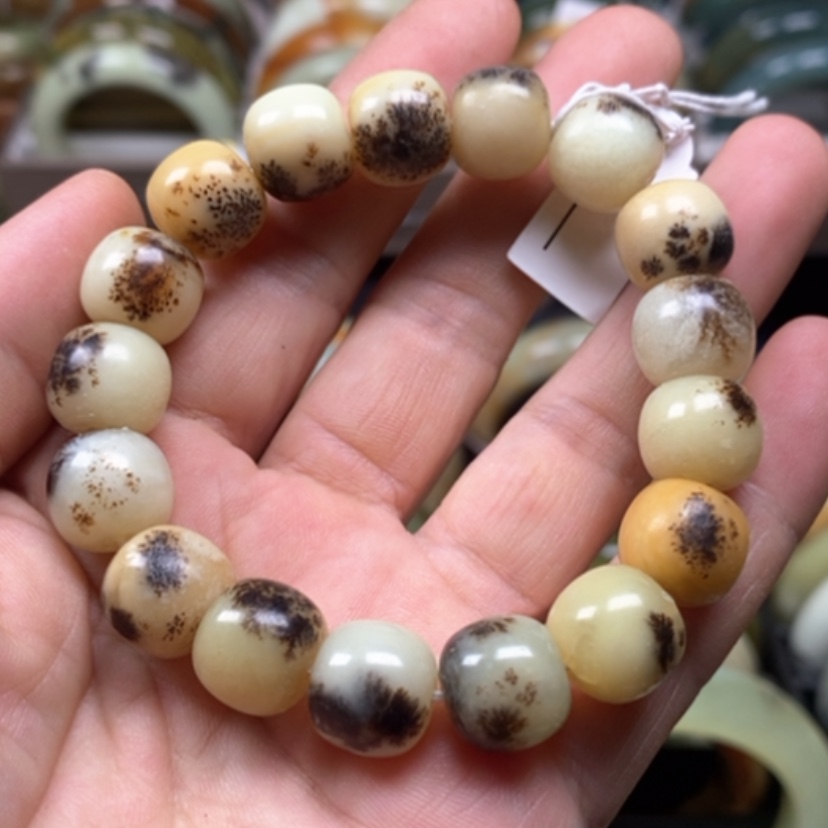 【闪购商品】蛇纹石玉手镯未镶嵌