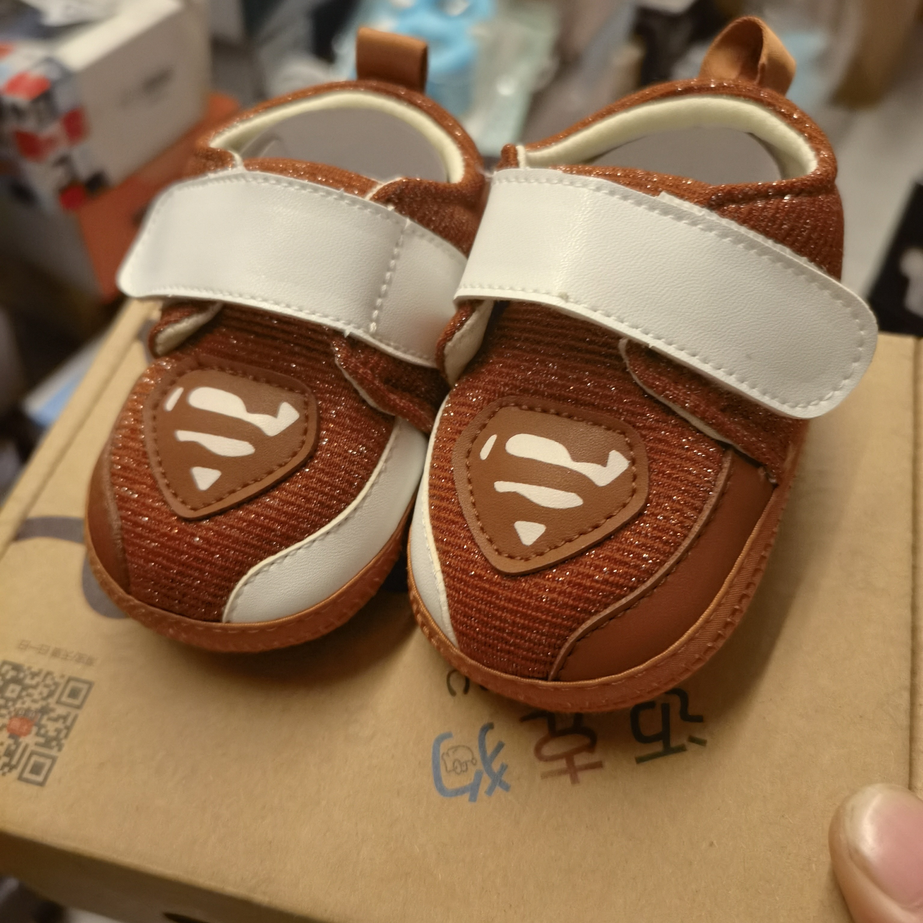 22休闲鞋婴儿小童休闲风魔术贴