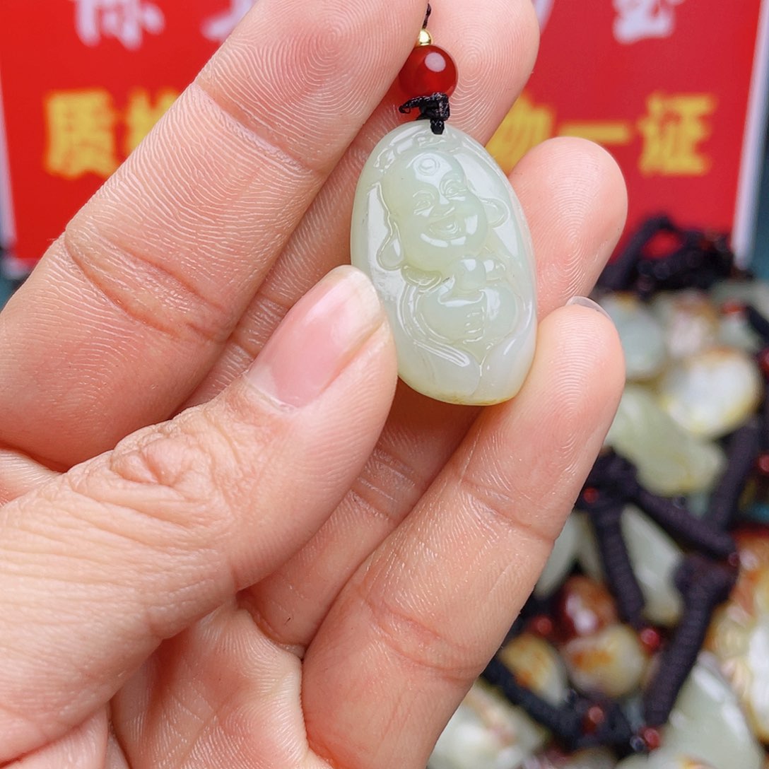 和田玉颈饰未镶嵌