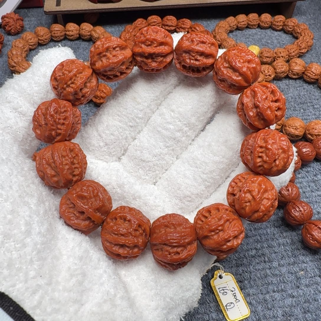 吊坠文玩核桃粗筋八棱