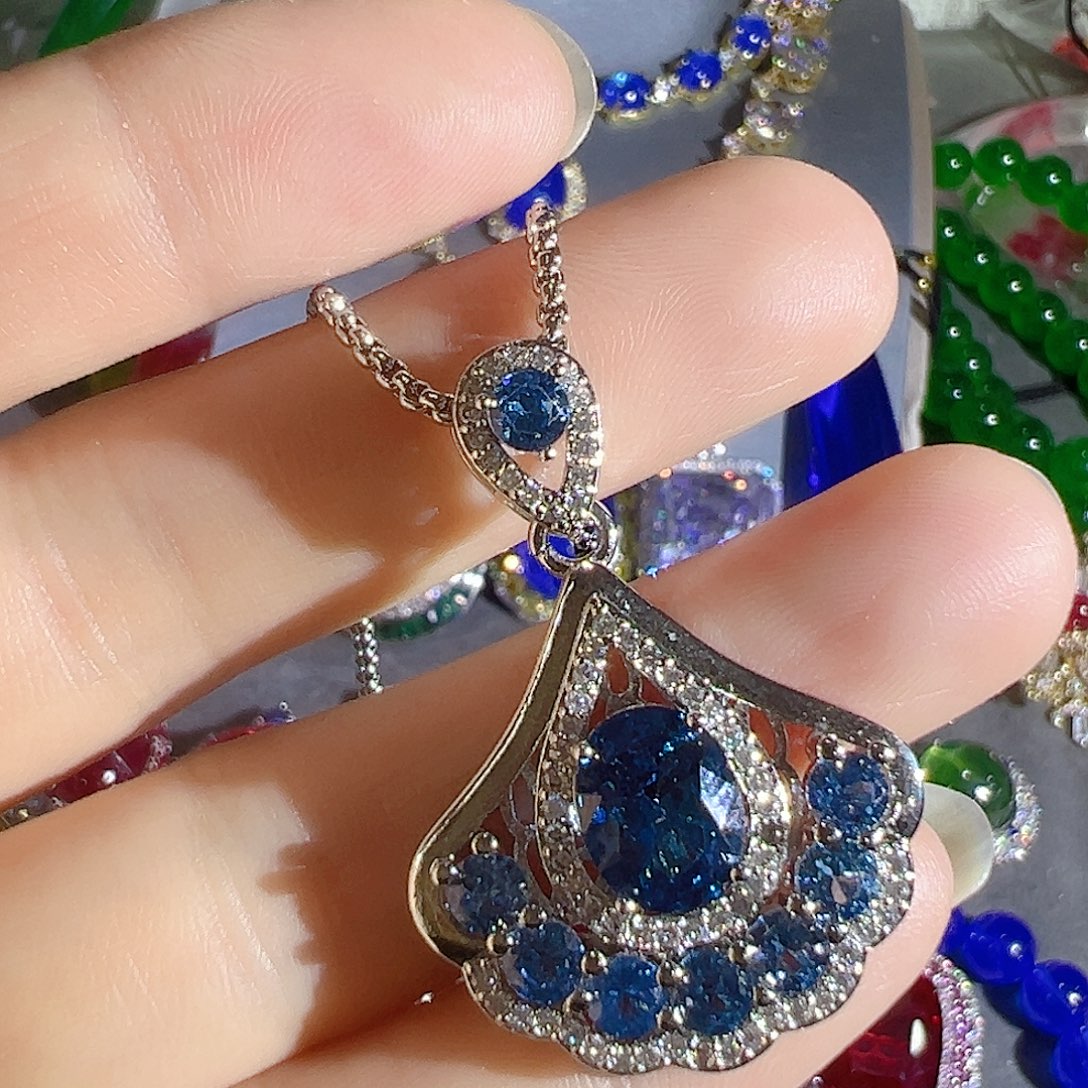 花岗石钨合金红色蓝色大宝贝