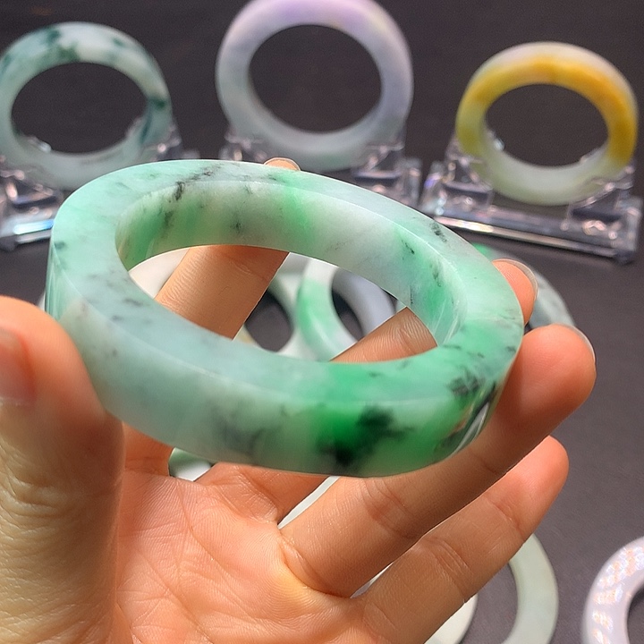 ****️定制翡翠未镶嵌翡翠手镯