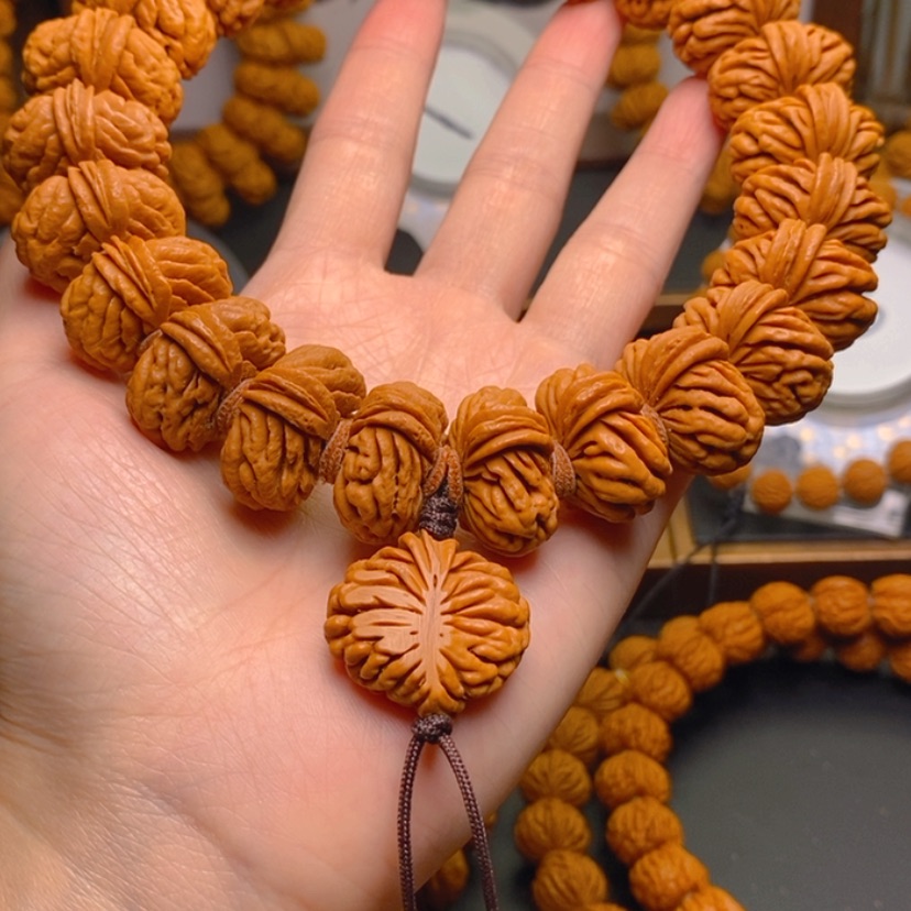 【闪购商品】桃核手串尕*龙文桃核