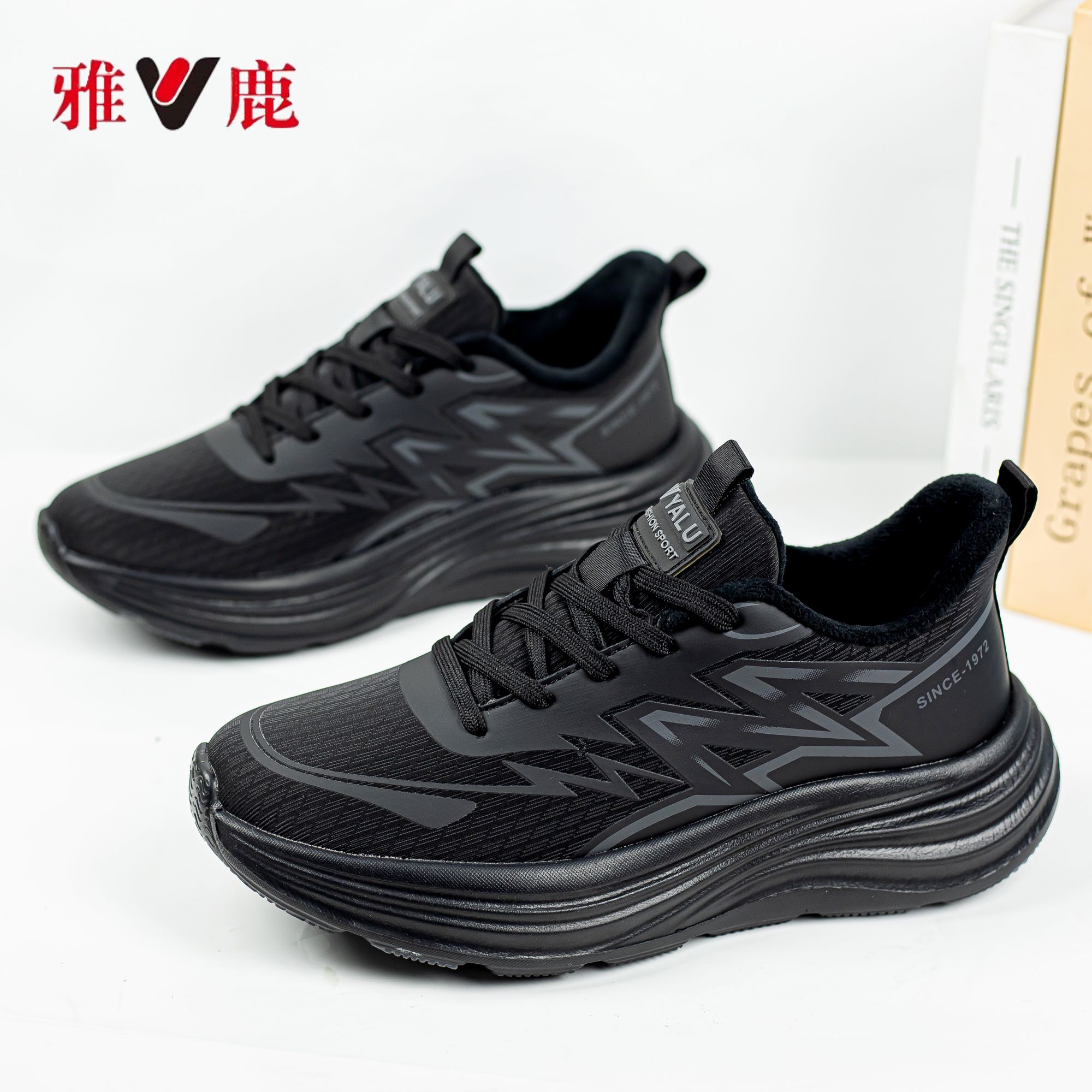 V/雅鹿秋冬加厚加绒运动鞋时尚百搭鞋子