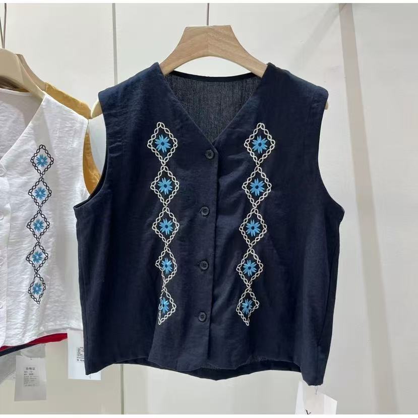 小孟~夏季简约无袖菱形花一排口上衣683