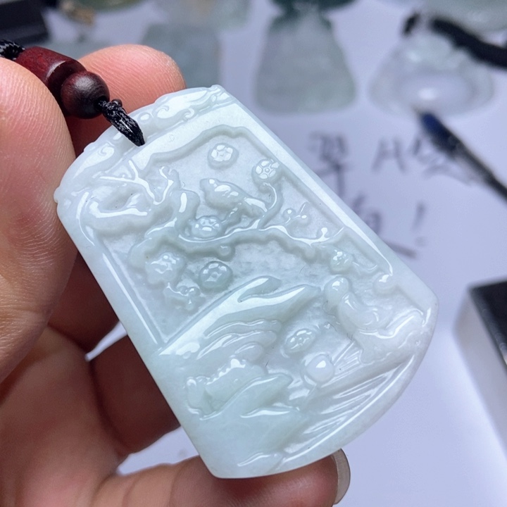 翡翠未镶嵌颈饰翡翠