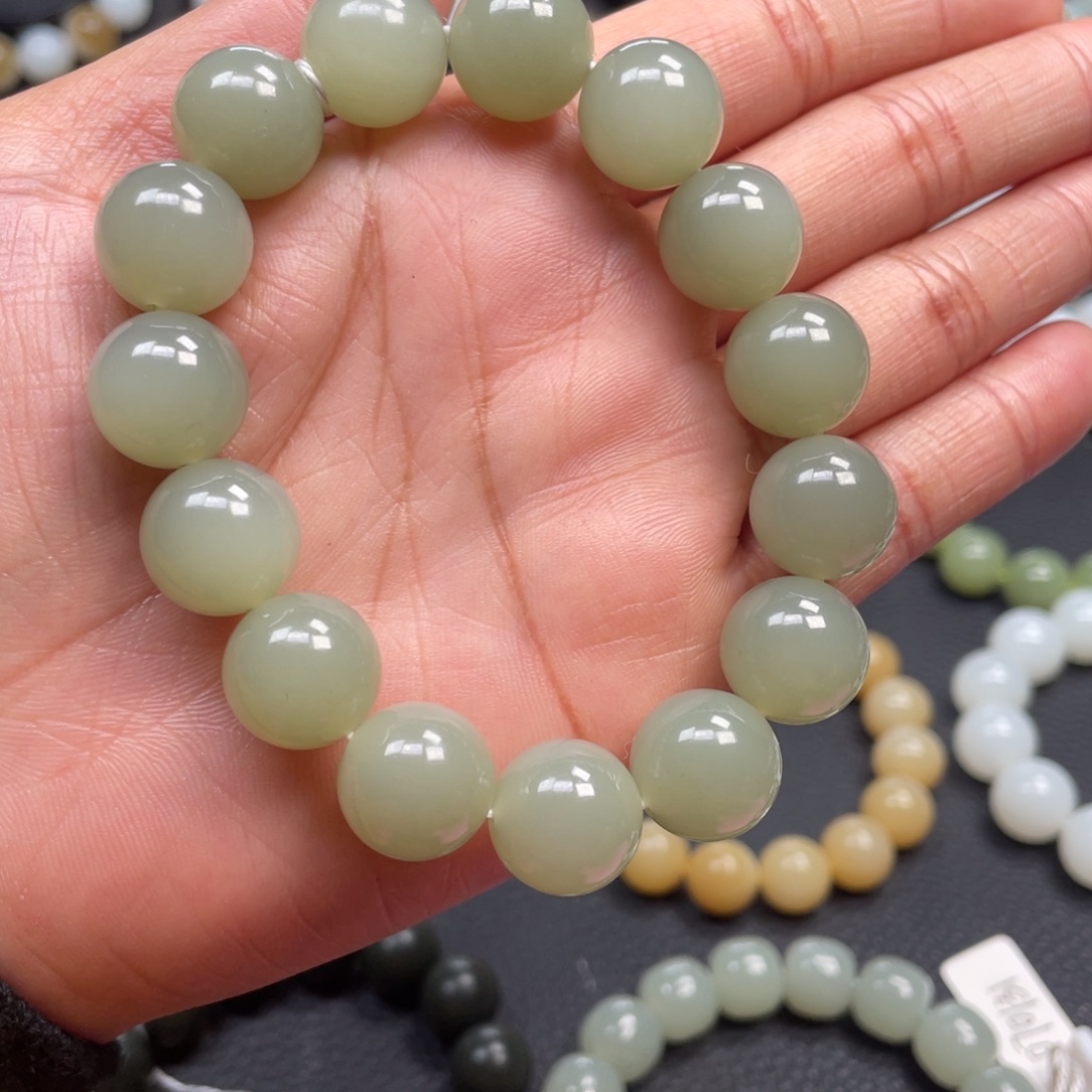 和田玉未镶嵌手链