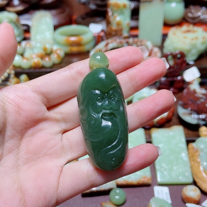 岫岩河磨玉（透闪石质玉）挂件未镶嵌