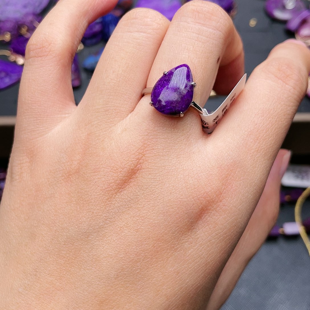 苏纪石（舒俱来）耳钉银S925镶嵌