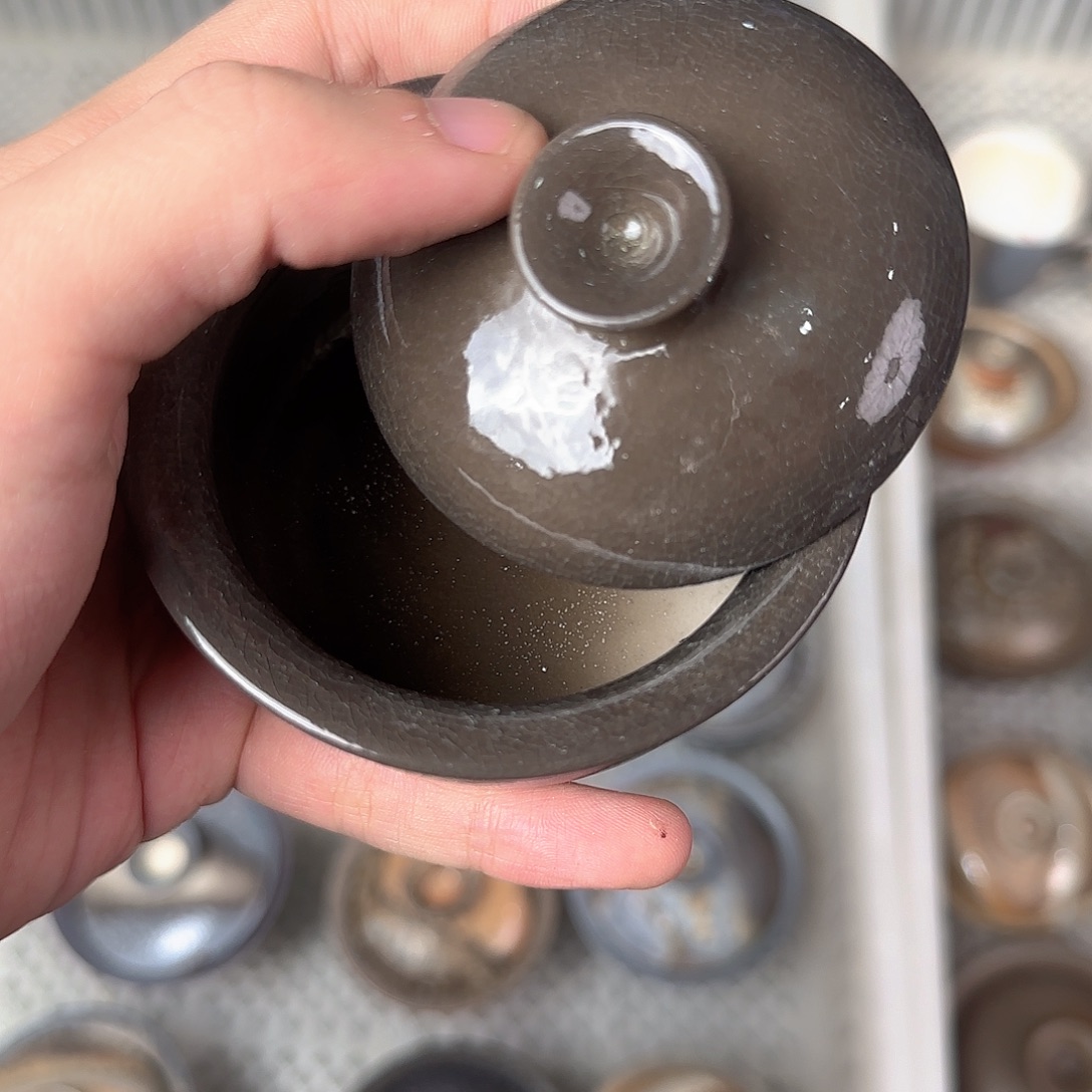 摆件陶gjvgkgfihfhgg