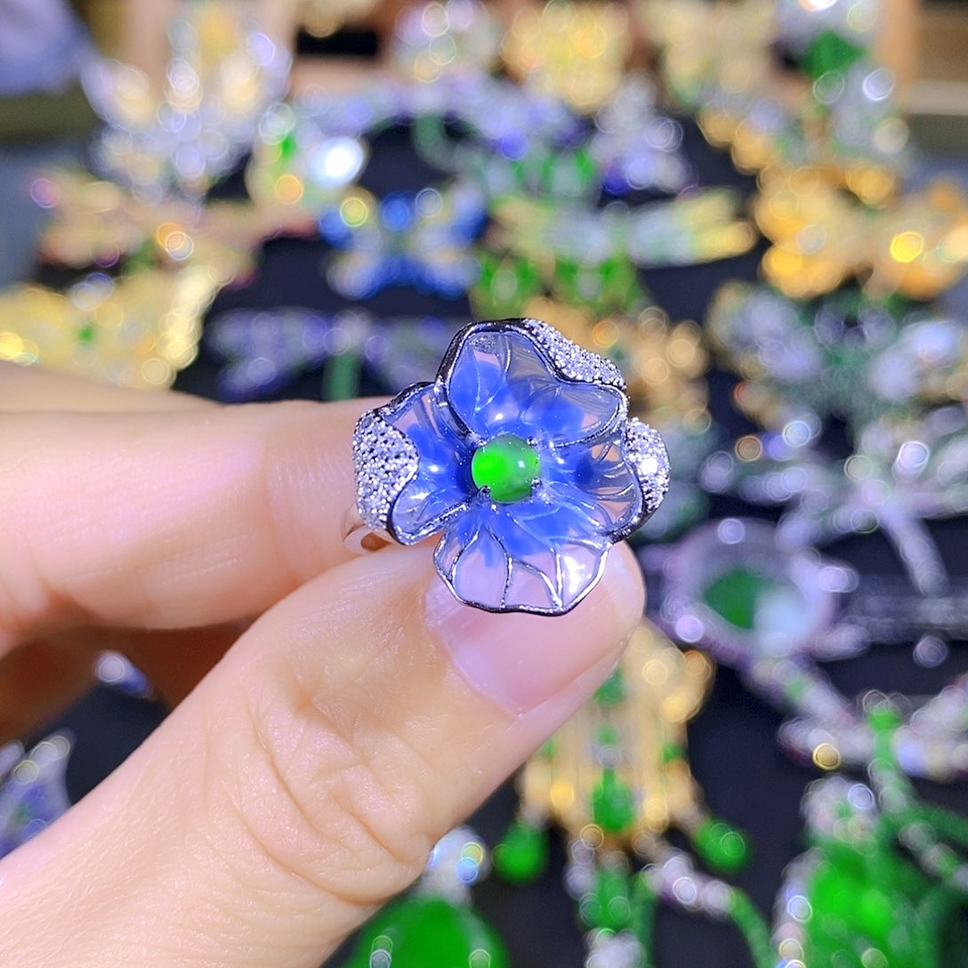 颈饰银S925镶嵌翡翠