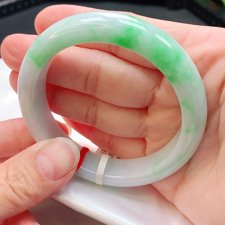 翡翠手镯未镶嵌手镯56