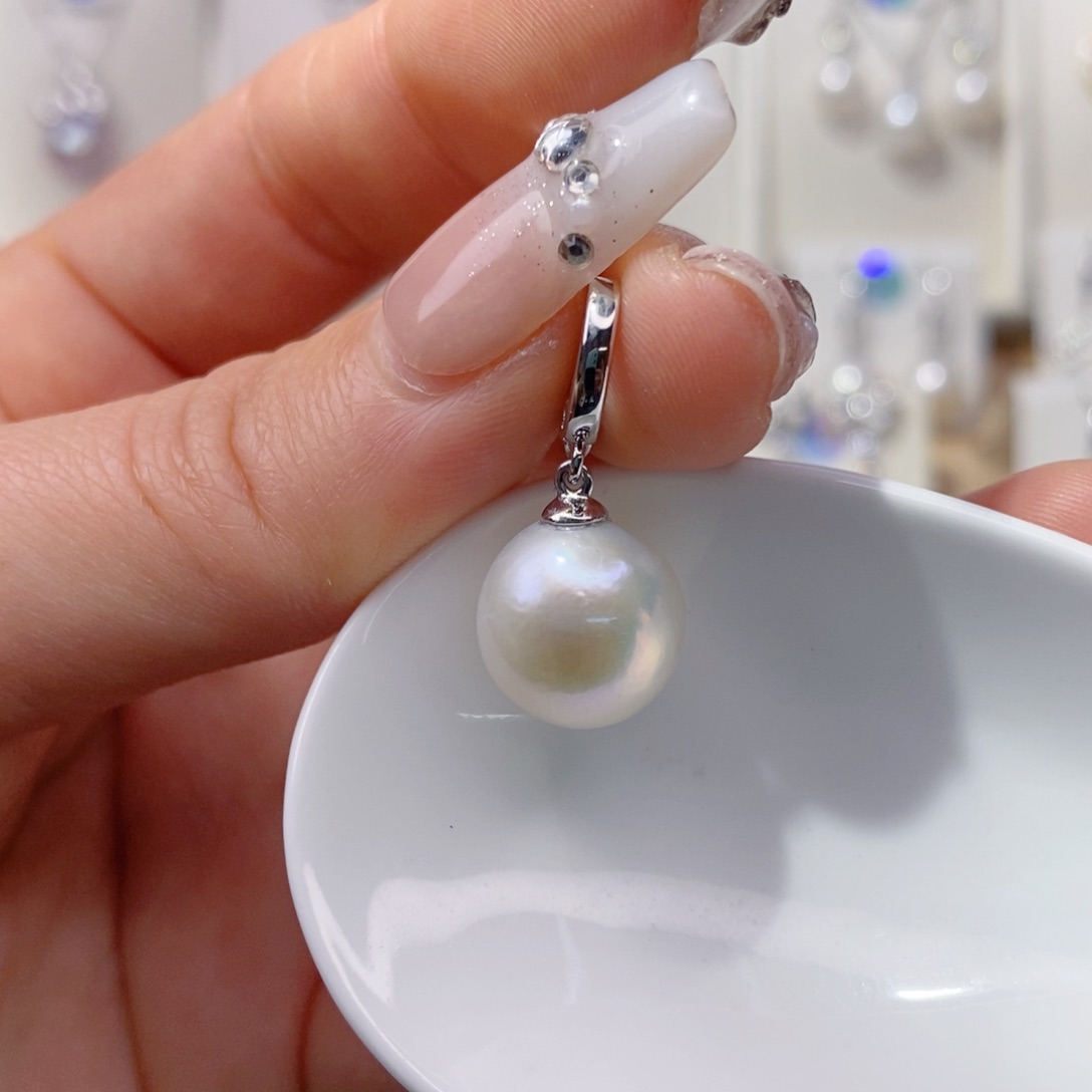 淡水珍珠吊坠(赠链)银S925镶嵌